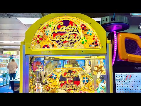 Cash Casino Crane Claw Machine Arcade Gameplay