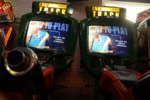 chat and games castellana grotte 17