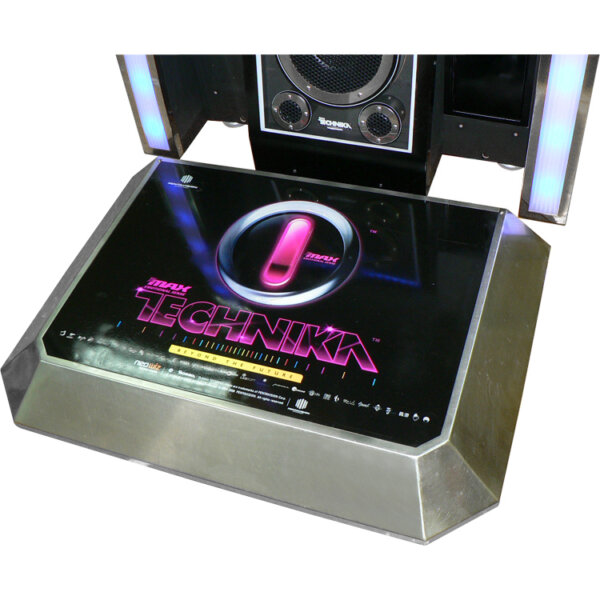 DJMax Technika 2 - immagine 3
