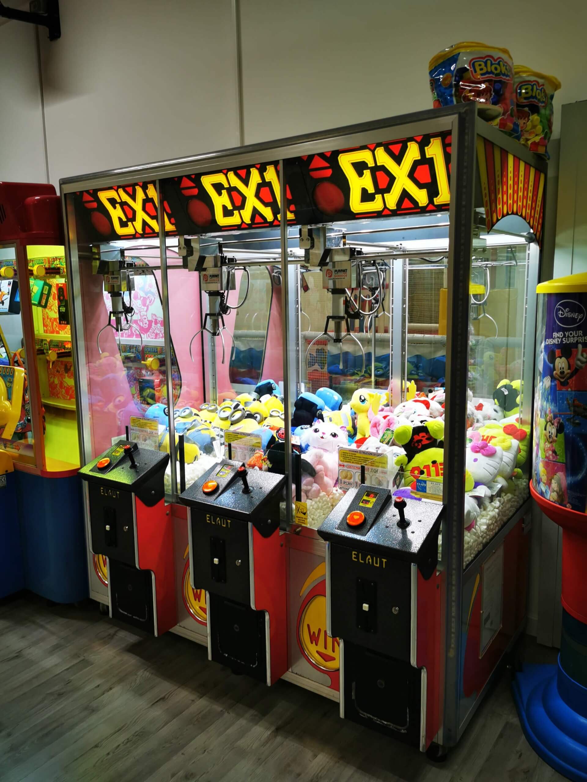 EX1 600 3 Players - Image 3